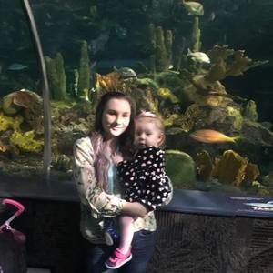 Meet your Posher, Kayla